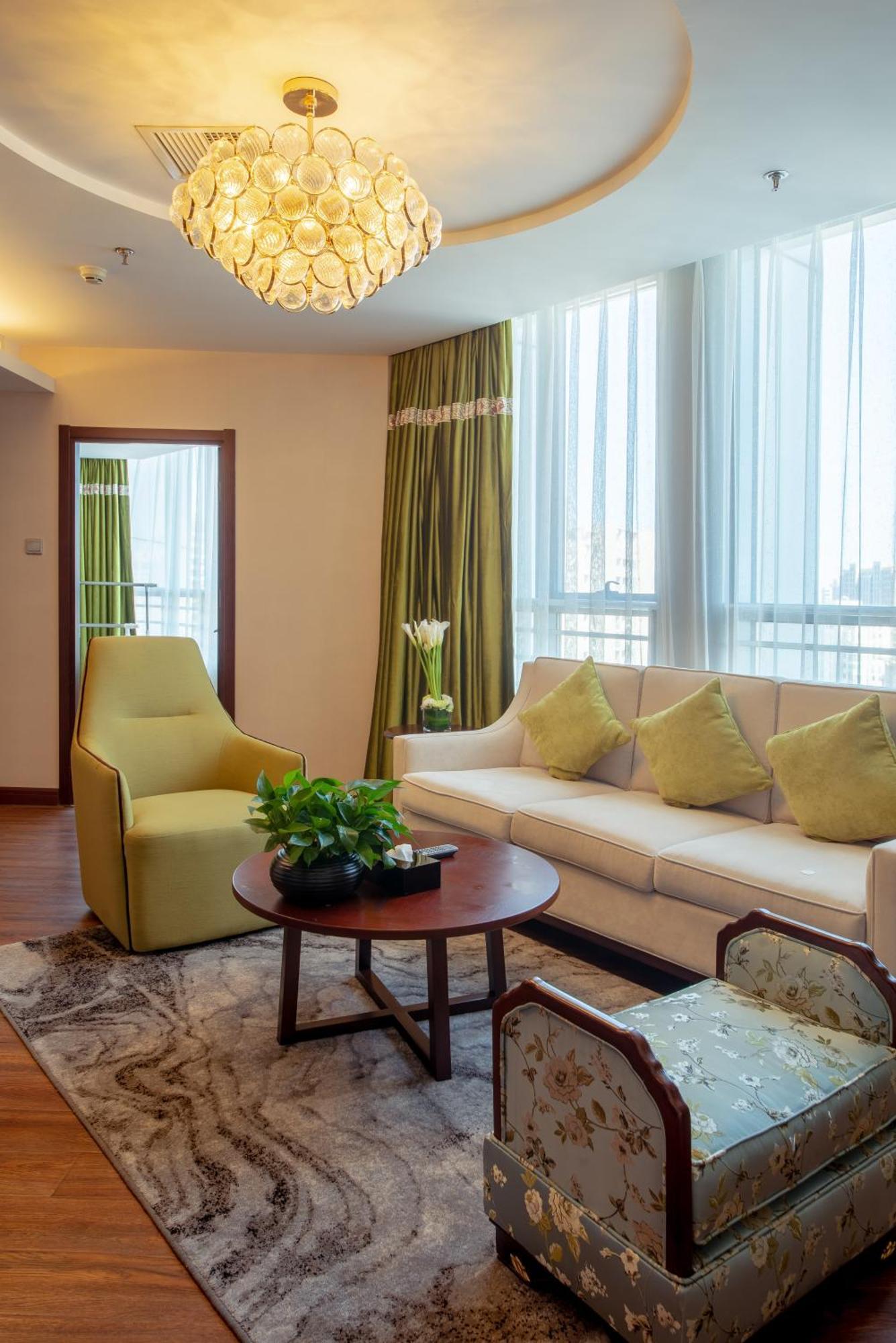 Beijing Sunflower Hotel--Beijing Universal Studios Resort Exterior photo